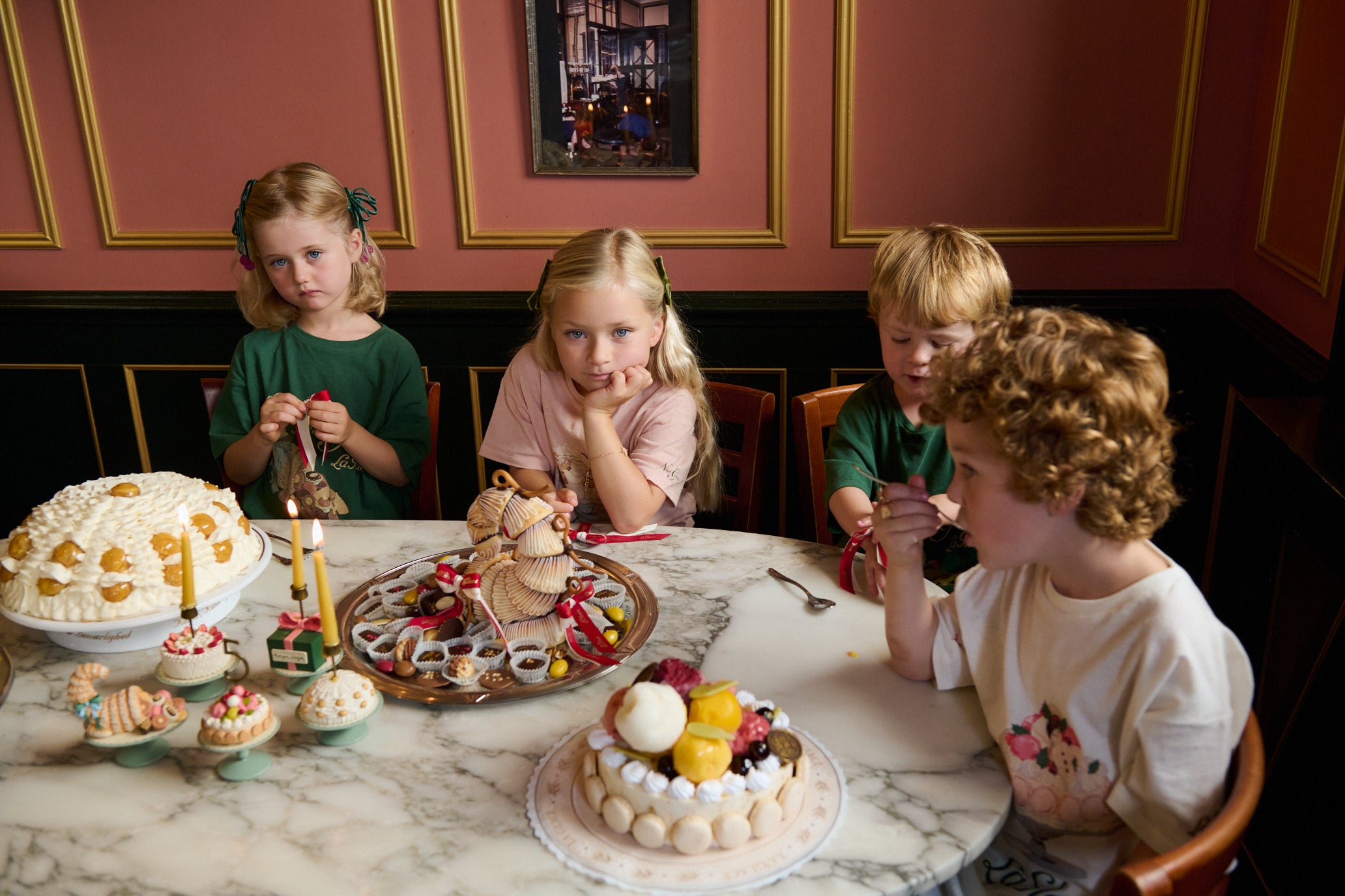 Konges Sløjd A/S T-shirts off white