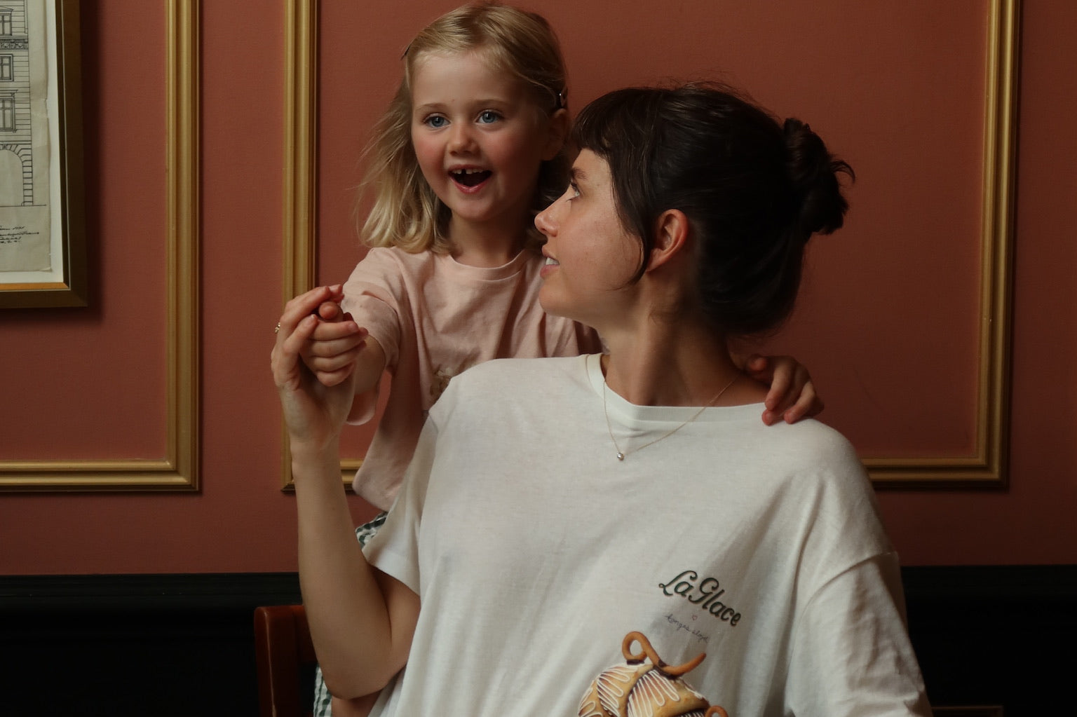 Konges Sløjd A/S T-shirts off white