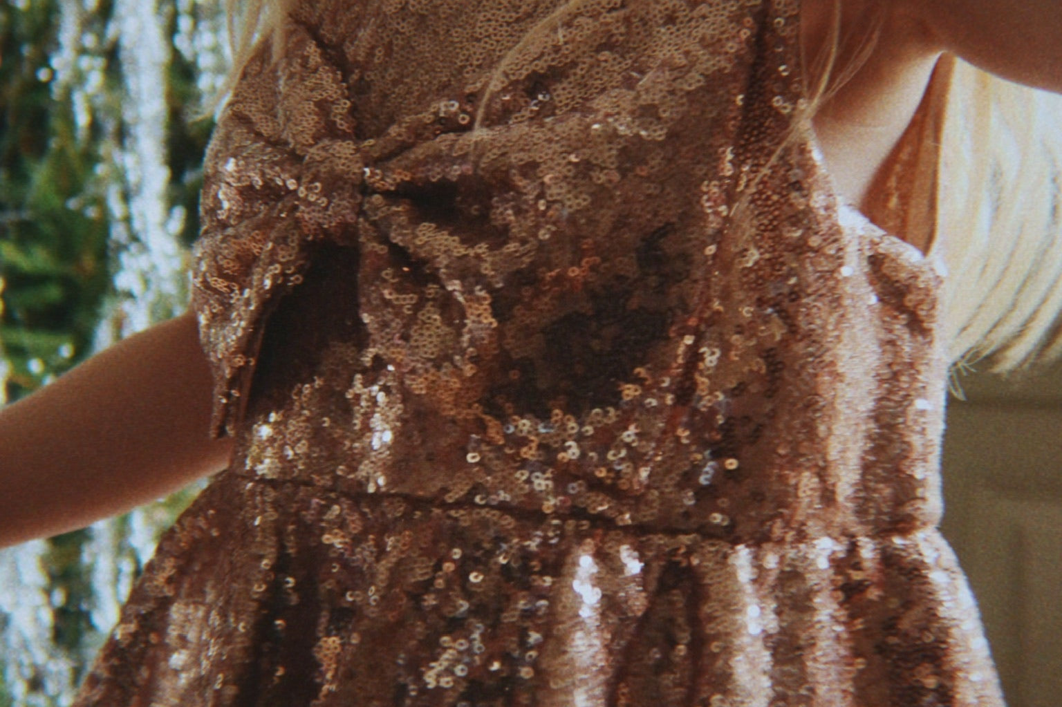 Børnetøj til særlige anledninger fra Konges Sløjd