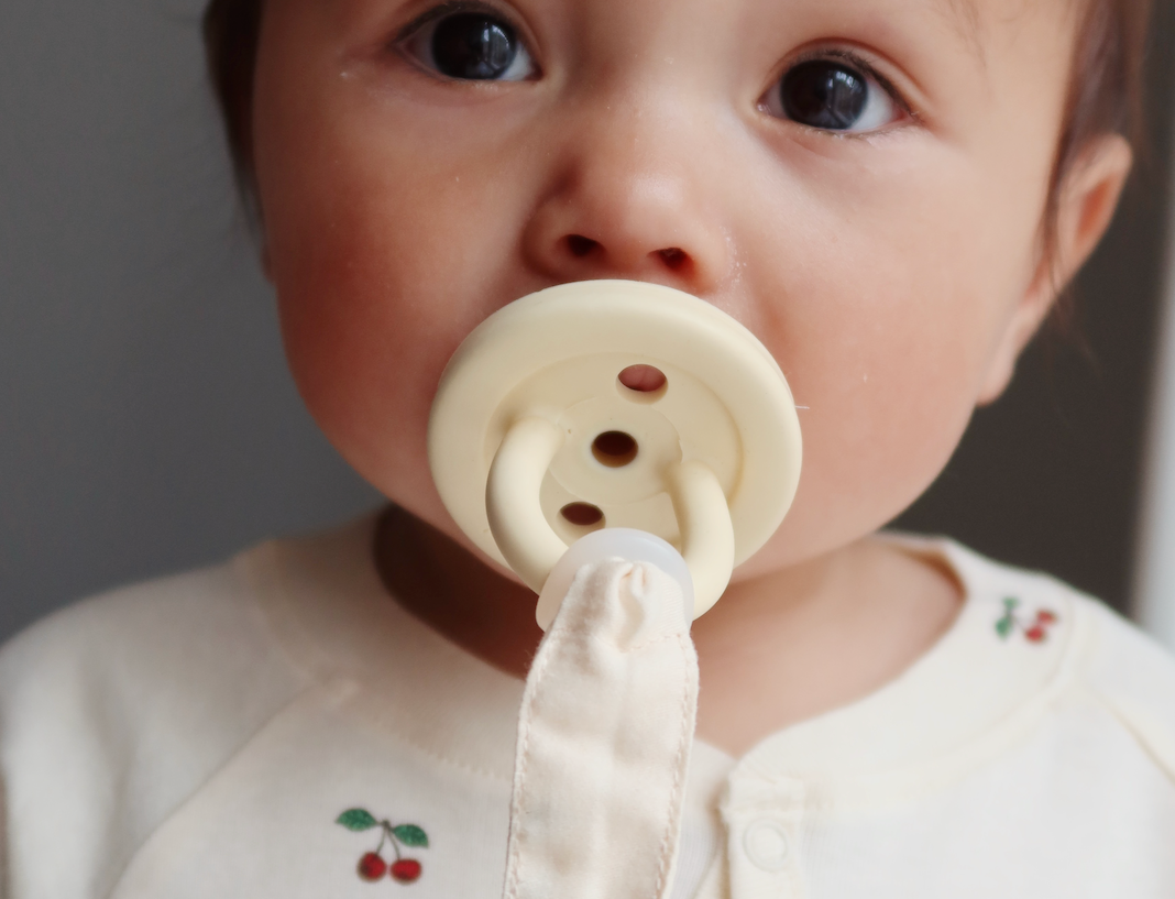 Baby dummies & soothers for babies and newborns from Konges Sløjd