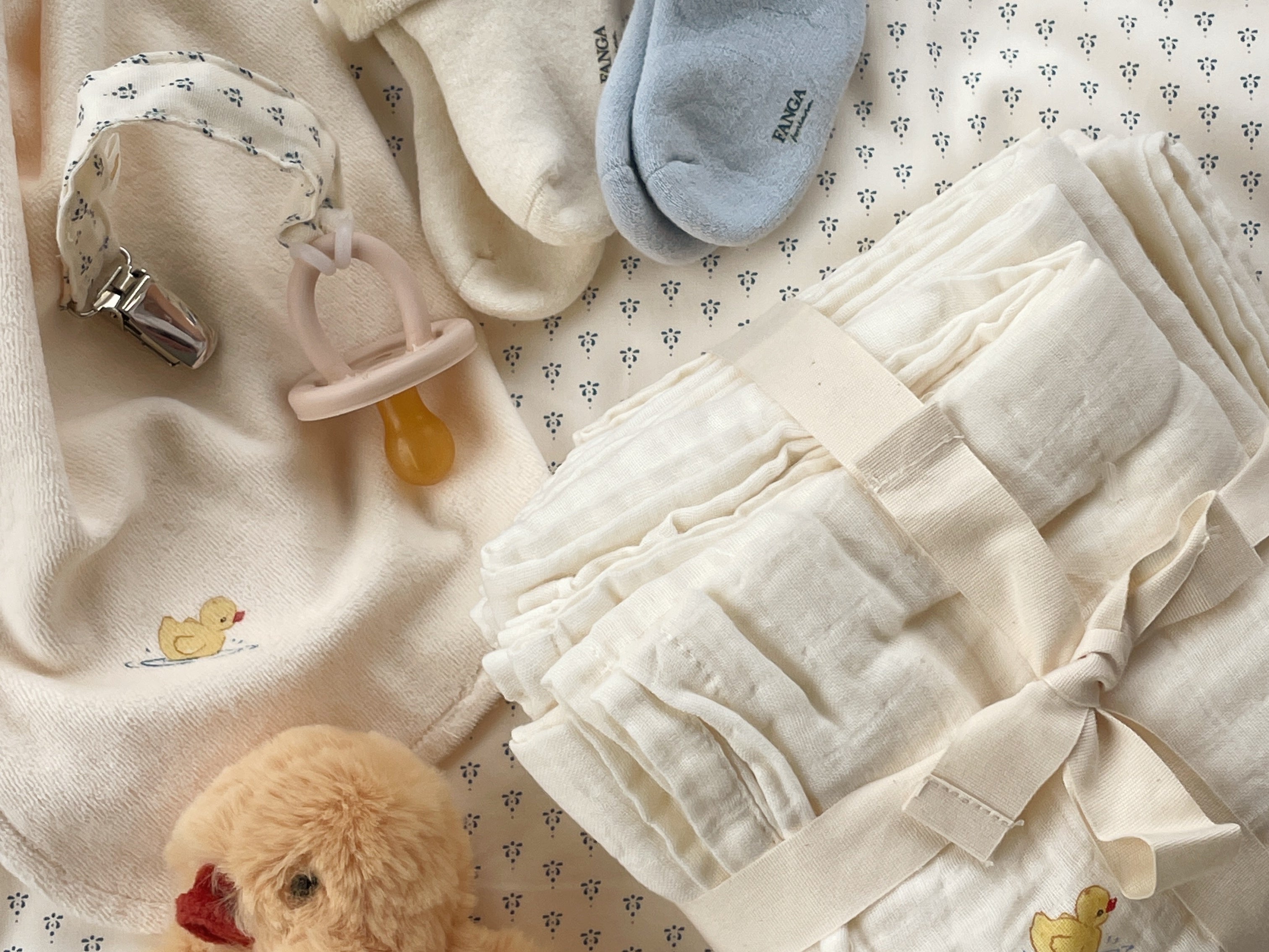 Konges Sløjd A/S BABY BEDDING antique white