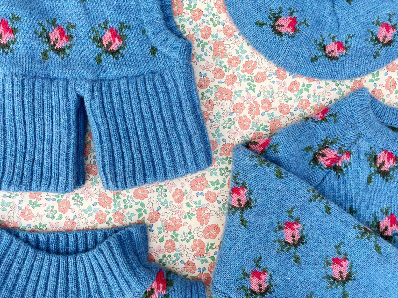 Konges Sløjd A/S NECKWARMER rosie shades