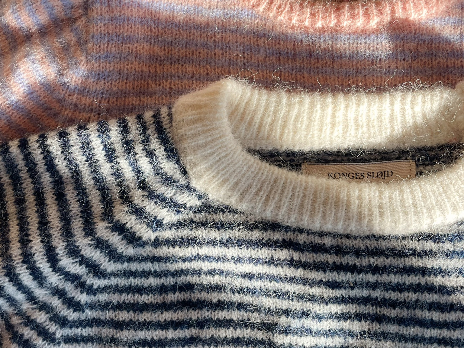 Konges Sløjd A/S KNITTED BLOUSES & VESTS purple/pink dolphin