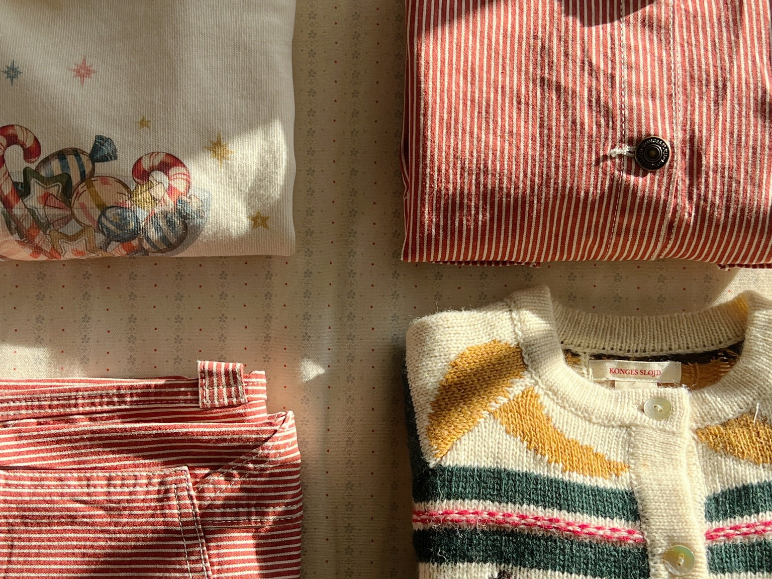 Konges Sløjd A/S Bukser - Vævet milk rouge stripe