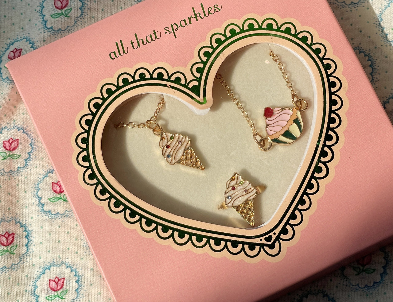 Konges Sløjd A/S JEWELLERY gold
