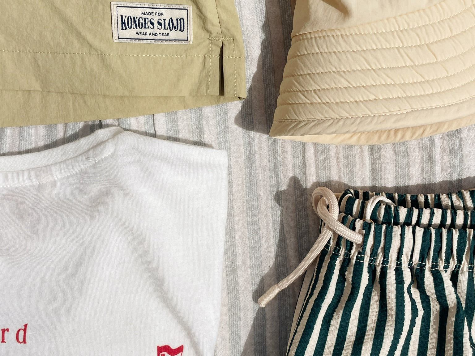 Konges Sløjd A/S JERSEY T-SHIRTS off white/lifeguard service