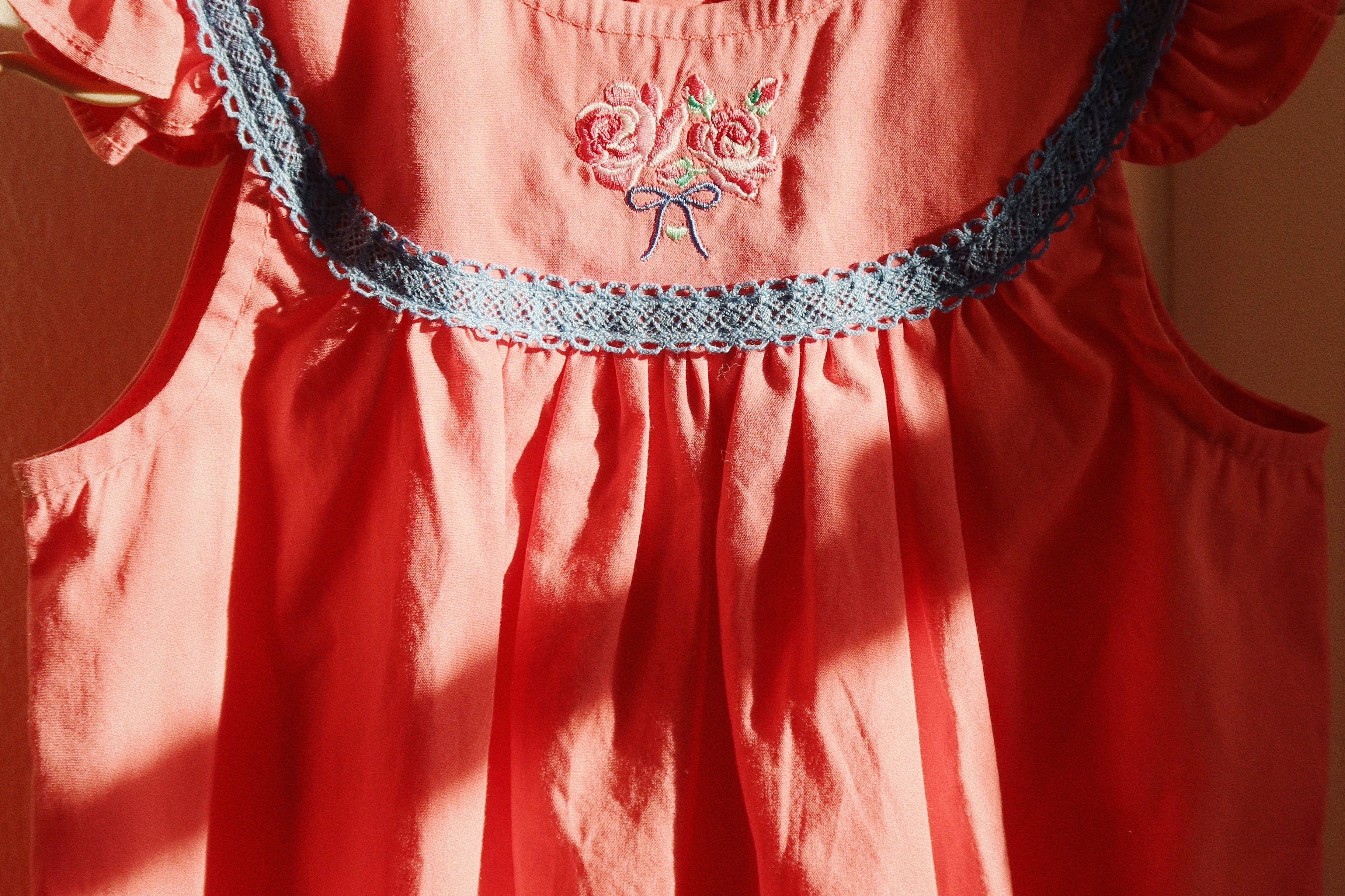 Konges Sløjd A/S WOVEN DRESSES strawberry ice