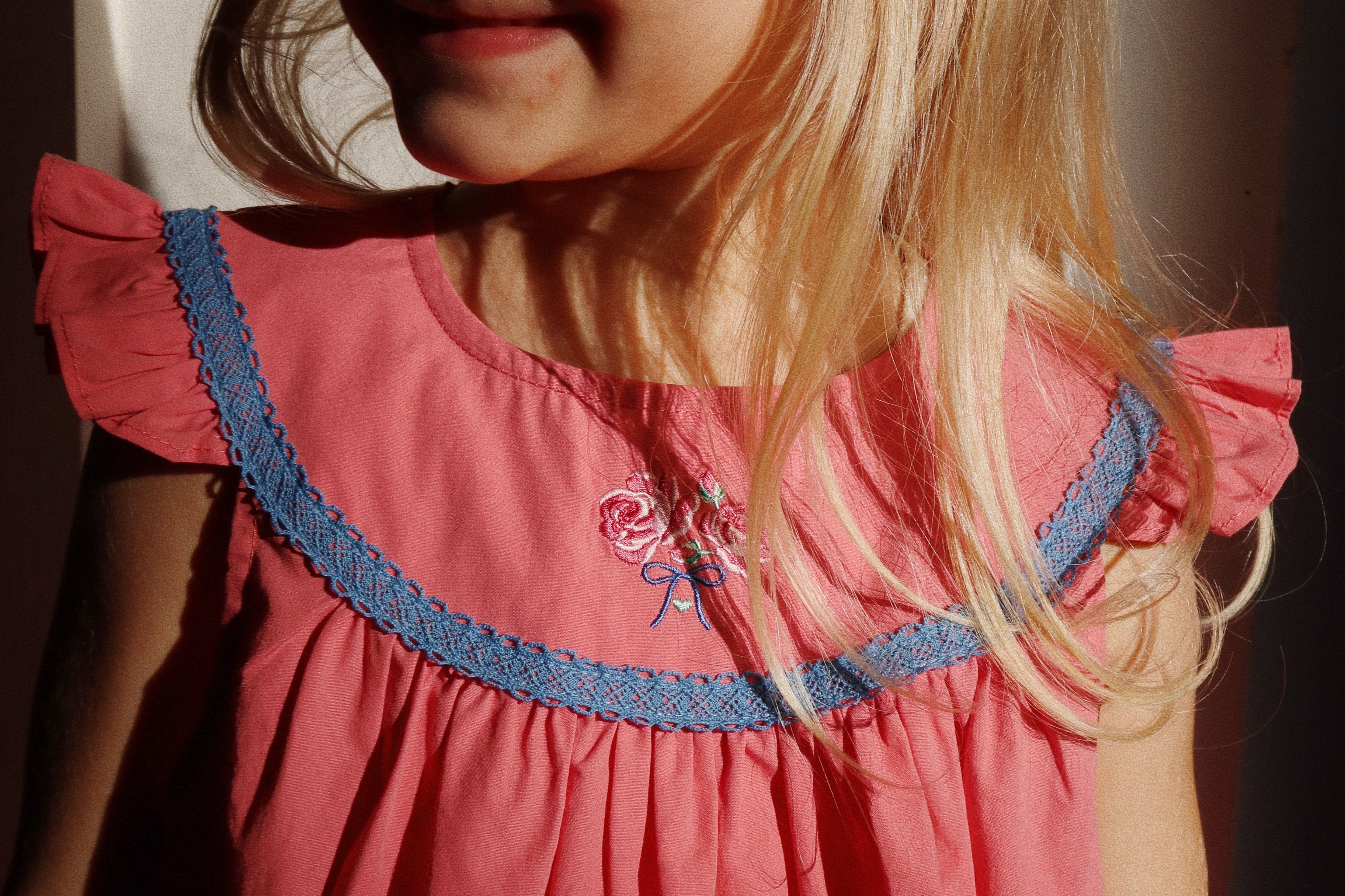 Konges Sløjd A/S WOVEN DRESSES strawberry ice