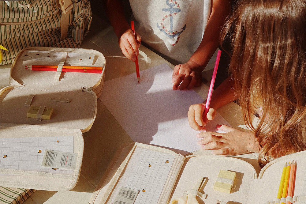 Konges Sløjd A/S PENCIL CASE kaluka