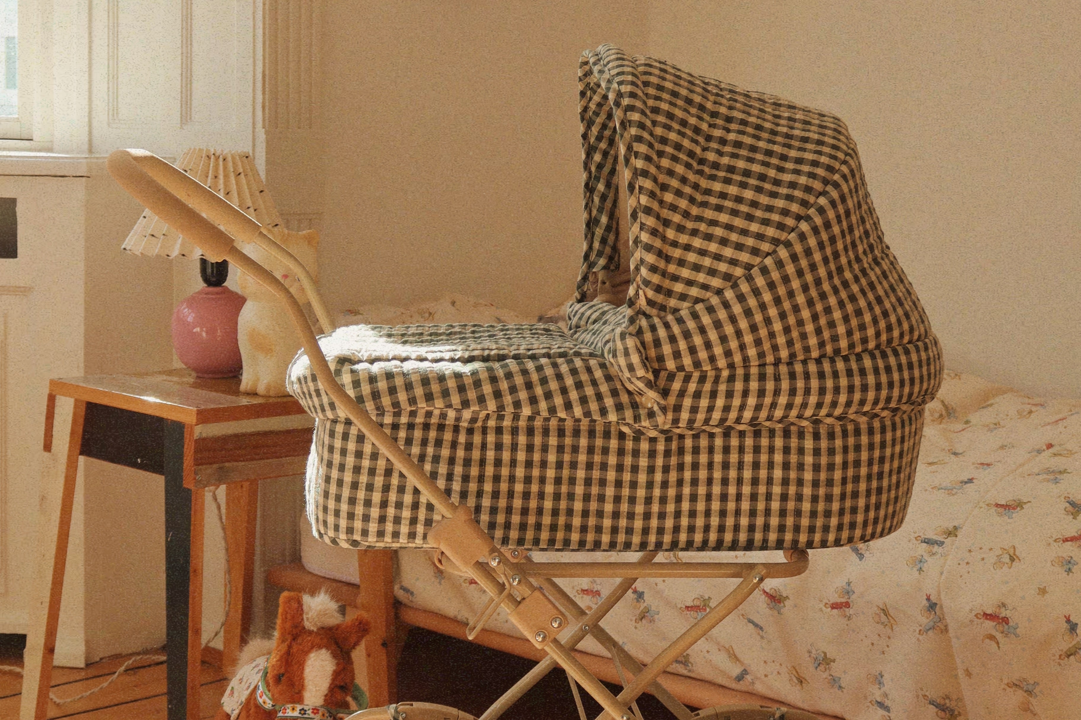 Konges Sløjd A/S Dukke legetøj smoke pine check