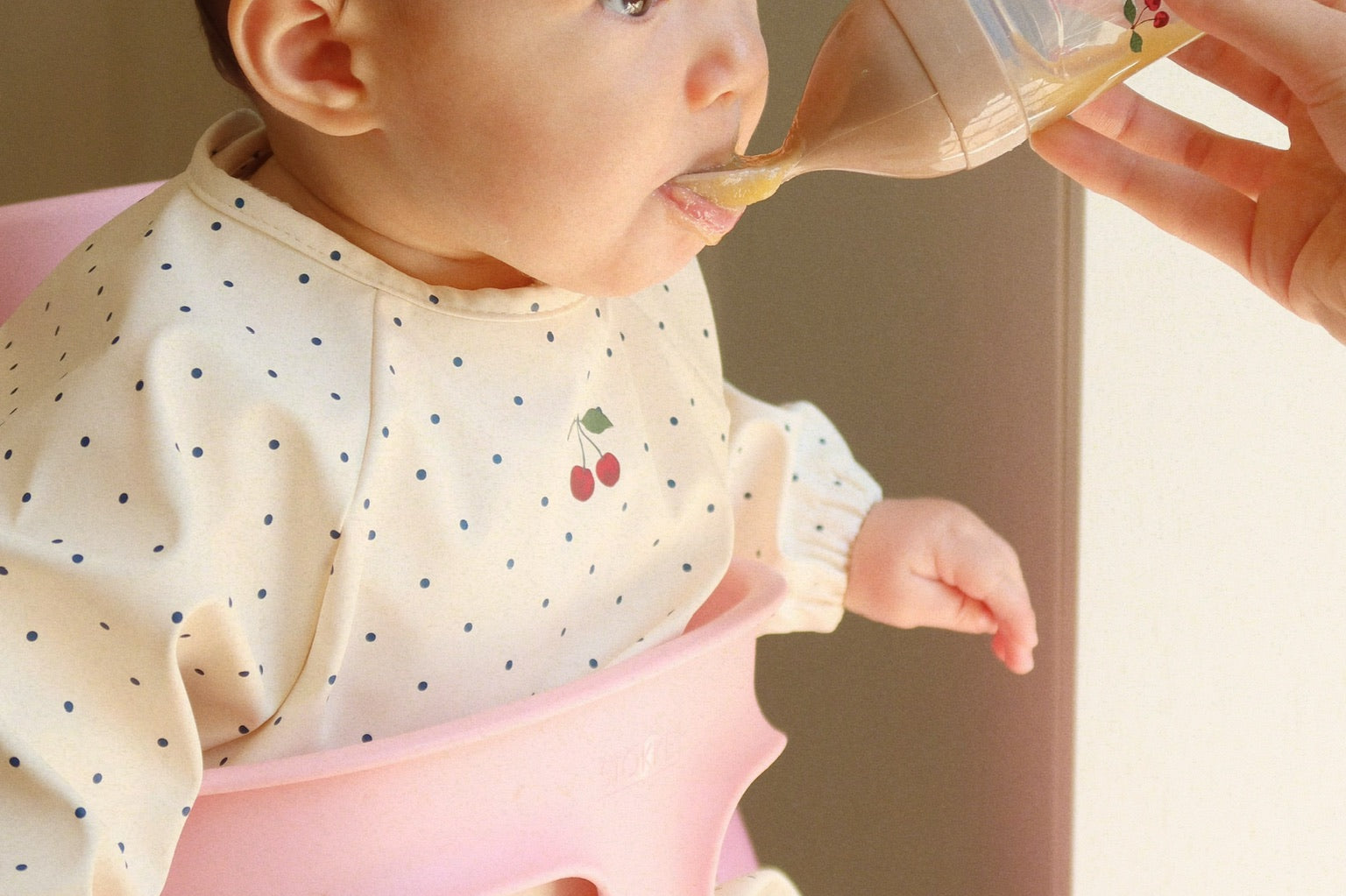 Konges Sløjd A/S Hagesmække navy dot/rain washed