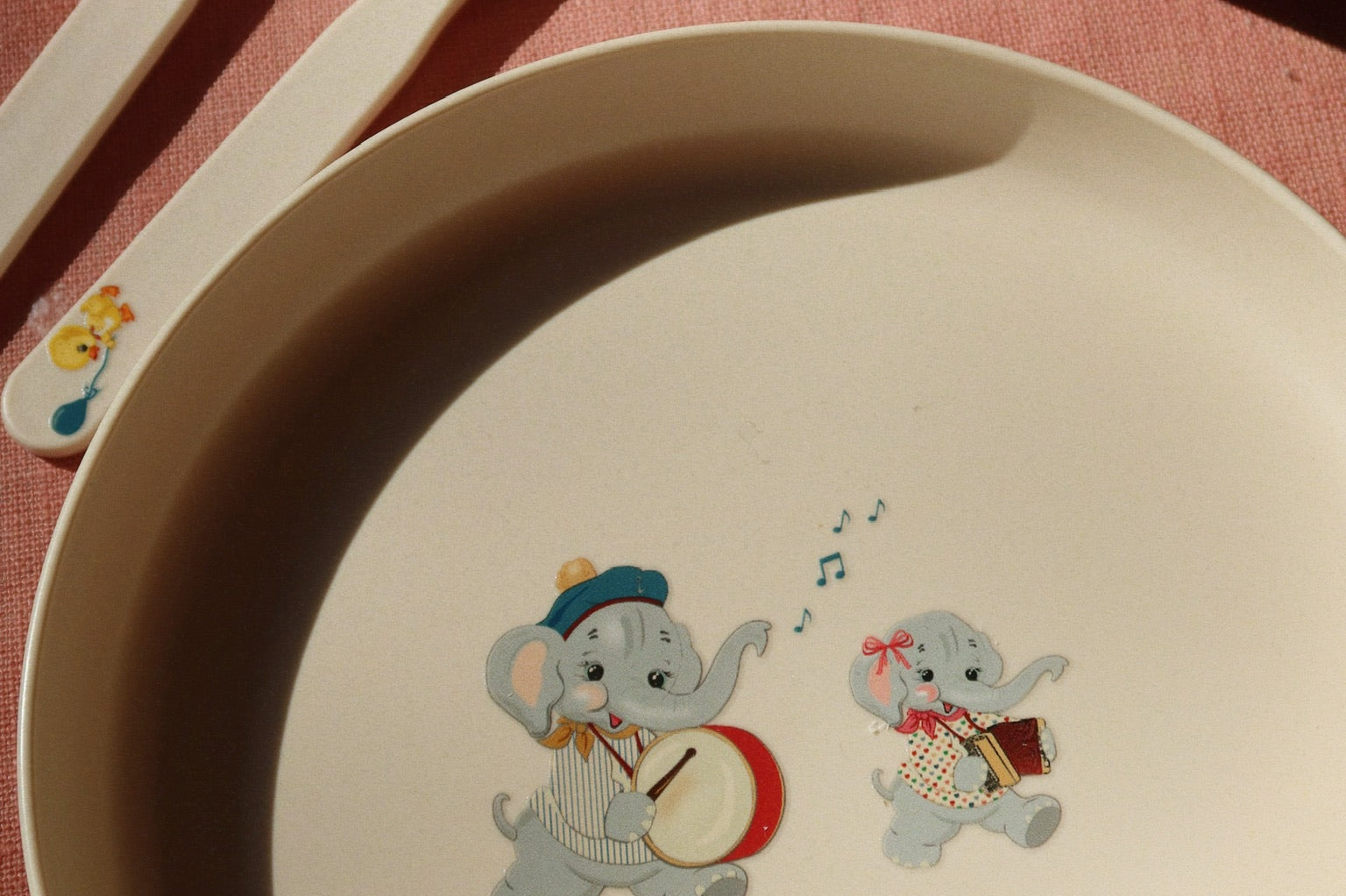 Konges Sløjd A/S Børneservice music parade