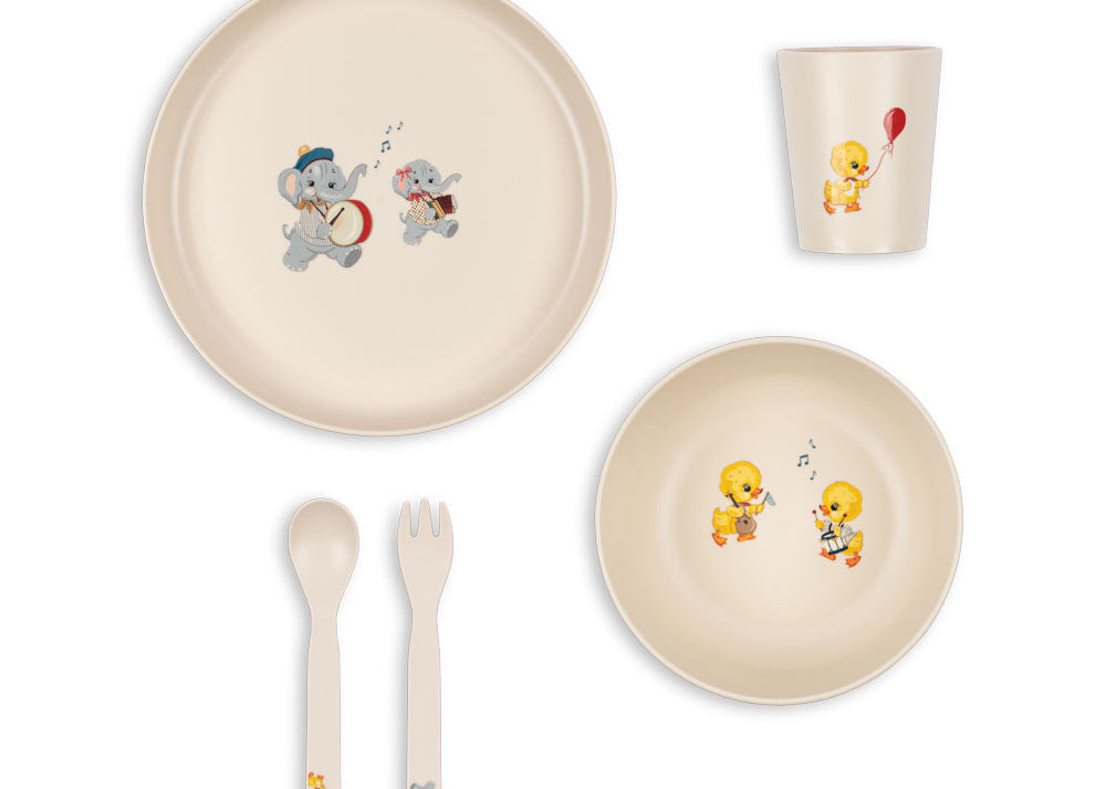 Konges Sløjd A/S Børneservice music parade