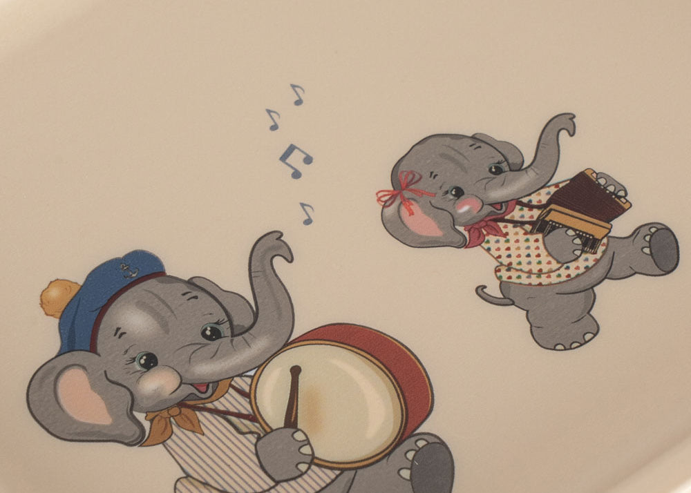 Konges Sløjd A/S Børneservice music parade