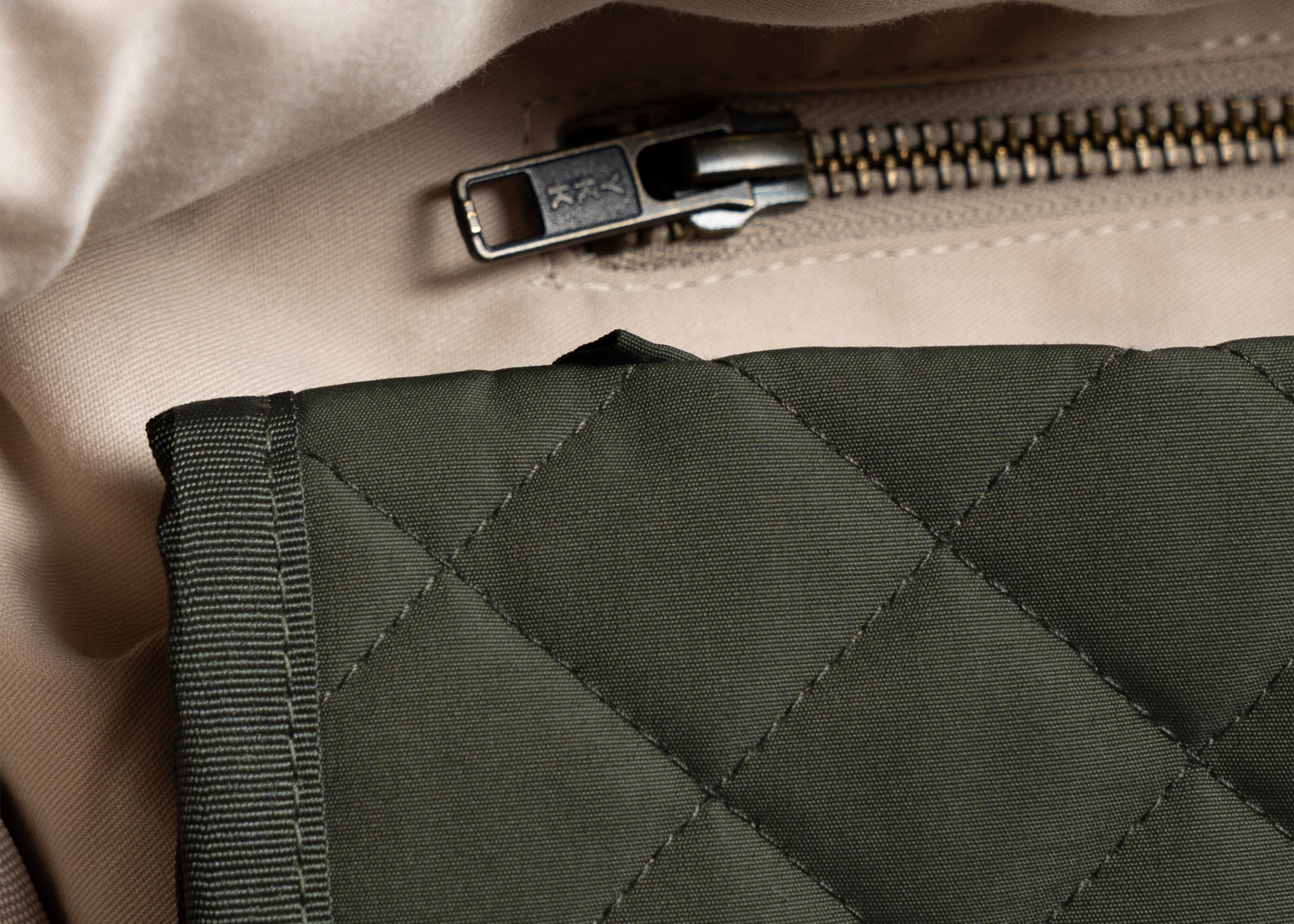 Konges Sløjd A/S CHANGING BAGS moss grey